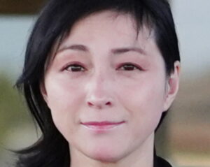 広末涼子 釈放 赤いアイシャドウ スポニチ
