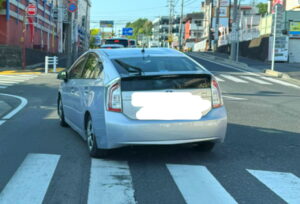 汐吹あすか 煽り運転 犯人 車 X
